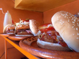 Hamburguesas El Carrito food