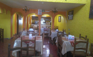 El Portalito inside