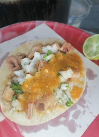 Tacos De Tripas El Bigo's food