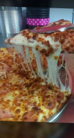 Robeli’s Pizza food