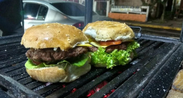 A La Burger Toluca food