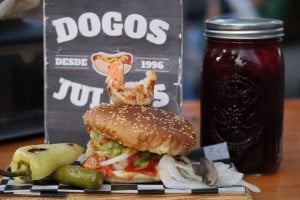 Dogos Julio's food