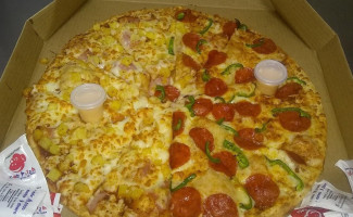 Zoo Pizza Urbi food