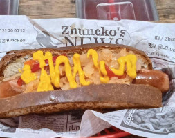 Hot Dogs Zhunckos food