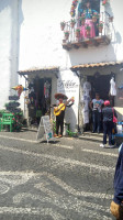 Taxco De Mis Amores outside