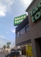 Tacotote Triana outside