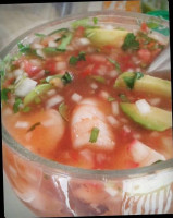 Mariscos Micheladas Perla food