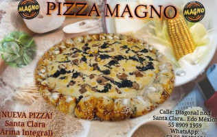 Pizza Magno food