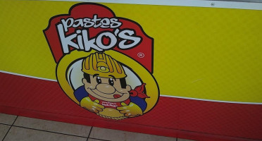 Pastes Kikos outside