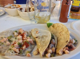 Mariscos El Pinabete food