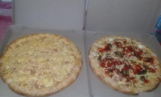 Malu Pizza Tres Valles food