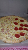 Malu Pizza Tres Valles food