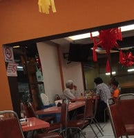 El Delfín De Bravo food