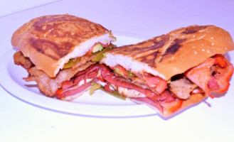 Super Tortas La Michoacana food