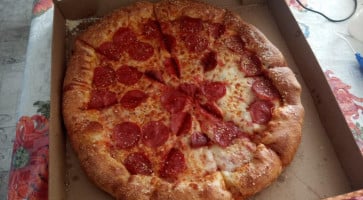 Little Caesars Pizza food