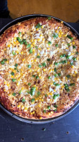 C-mamut Pizza food