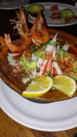 Mariscos Don Beto El Carmelito food