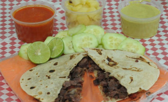 Taqueria Chilly Willy food