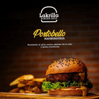 Lakrilla Burger Shop food