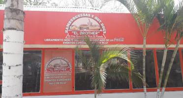 Tacos, Hamburguesas Y Hot Dogs El Brother outside