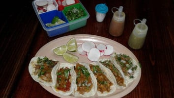 Taqueria Nito food