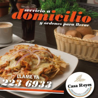 Y Cafetería Casa Reyes food