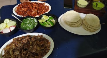 Cenaduria Calima food