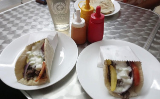 Gyros Greek House food