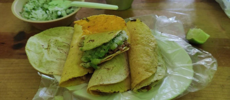 Taqueria Los Tamarindos, México food