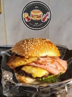 Hamburguesas La Pecadora food