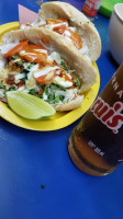 Taqueria El Aguila food