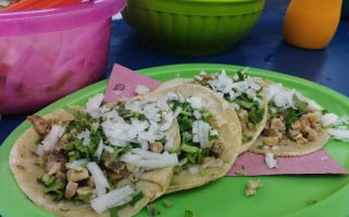 Taqueria El Aguila food