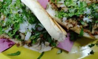 Taqueria El Aguila food