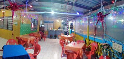 Taqueria Castan Ll inside