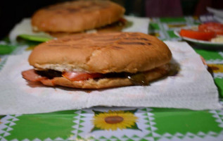 Campanario Hamburguesas food