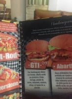 Petrelli's Hamburguesas Artesanales Y Cafe food