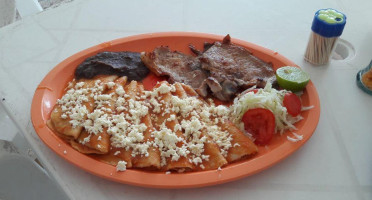 El Sabor De Las Cazuelas food