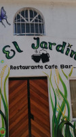 El Jardin Cafe inside