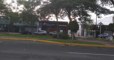 Domino's Uruapan outside