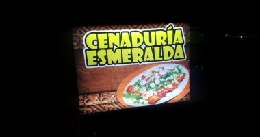 Cenaduria Esmeralda food