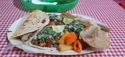 Tacos El Venao food