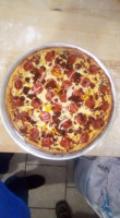 Armandos Pizza food