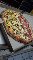 Buba's Pizzas food