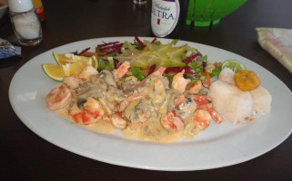 Brisas Del Mar food