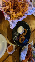 Kivana Wings food