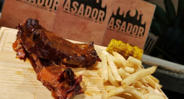 Asador Cortes Y Costillas inside