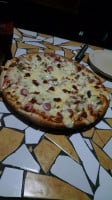 Martiny's Pizza food