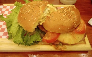 Asaderos Beef Burger food