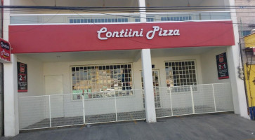 Contiini Pizza inside