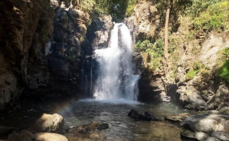 Cascada Refugio Del Salto food